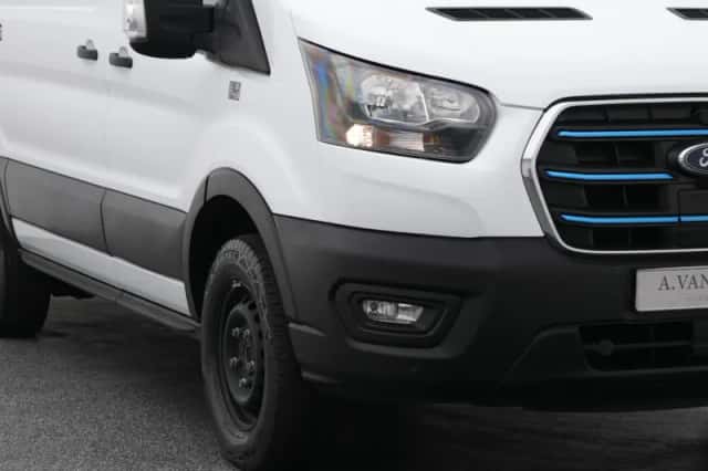 Ford E-Transit (2023) thumbnail 18