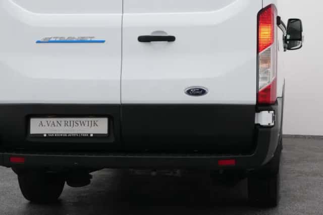 Ford E-Transit (2023) thumbnail 21