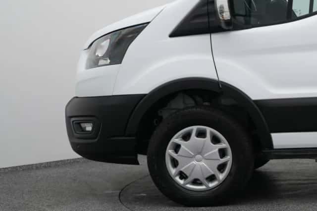 Ford E-Transit (2023) thumbnail 22