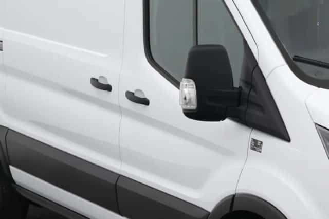 Ford E-Transit (2023) thumbnail 24