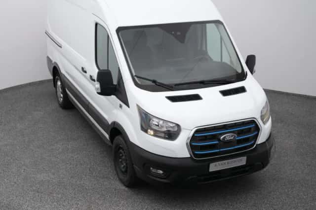 Ford E-Transit (2023) thumbnail 25