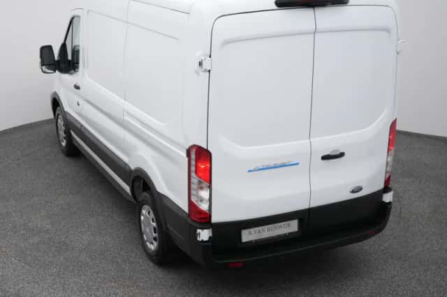 Ford E-Transit (2023) thumbnail 26
