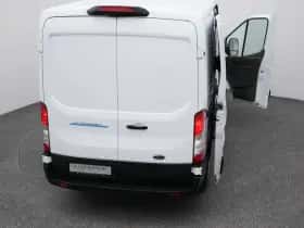 Ford E-Transit (2023) thumbnail 30