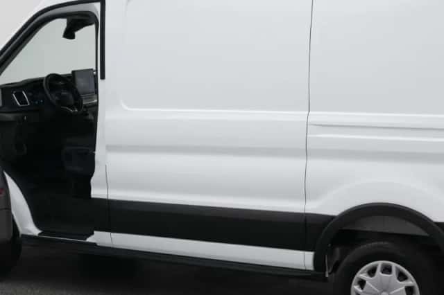 Ford E-Transit (2023) thumbnail 34
