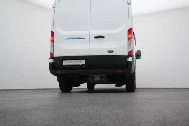 Ford E-Transit (2023) thumbnail 37