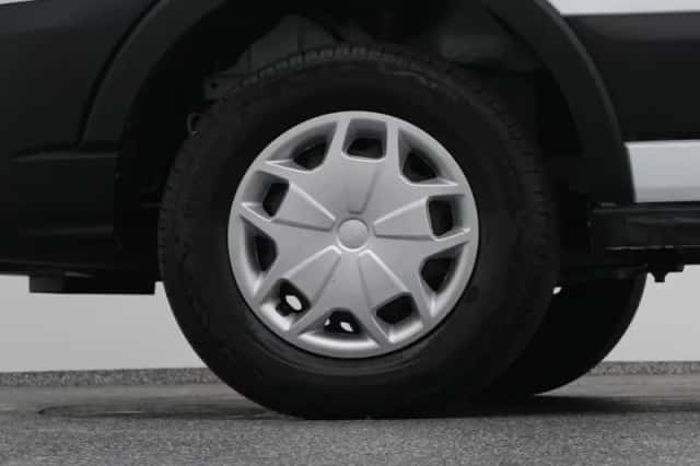 Ford E-Transit (2023) thumbnail 40