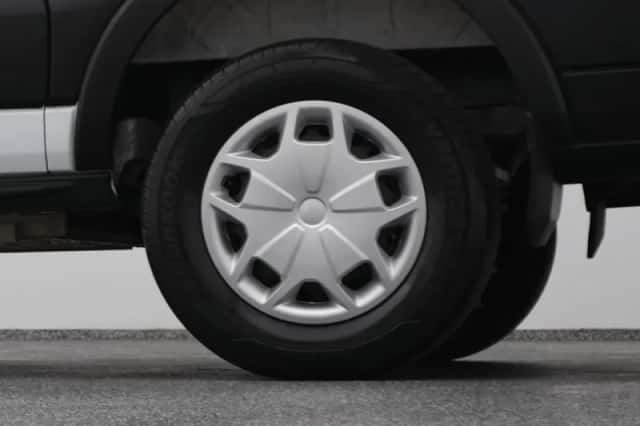 Ford E-Transit (2023) thumbnail 41