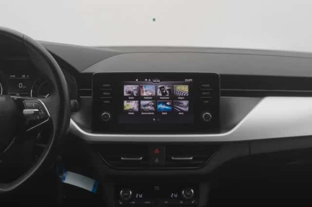 Škoda Kamiq (2022) thumbnail 8