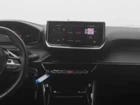 Peugeot 2008 (2023) thumbnail 8