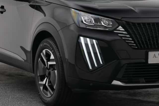 Peugeot 2008 (2024) thumbnail 17