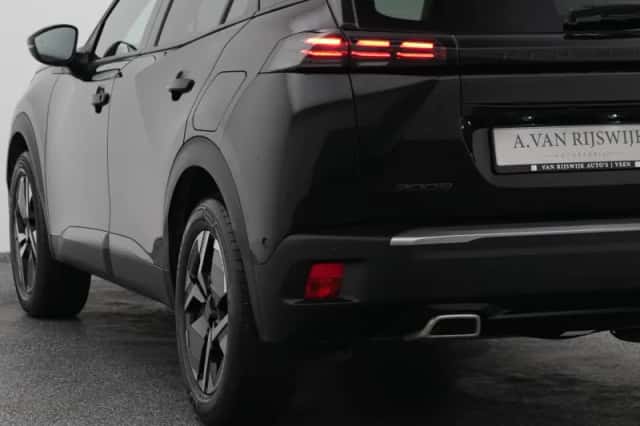 Peugeot 2008 (2024) thumbnail 18