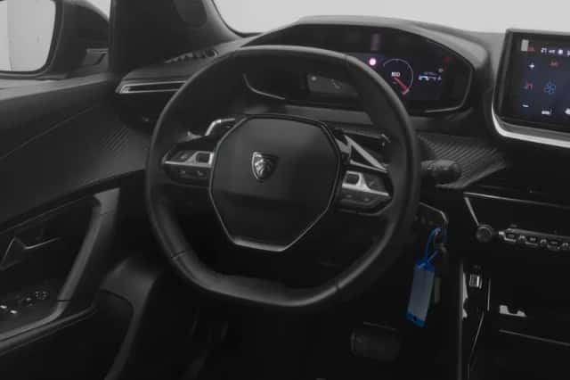 Peugeot 2008 (2024) thumbnail 7