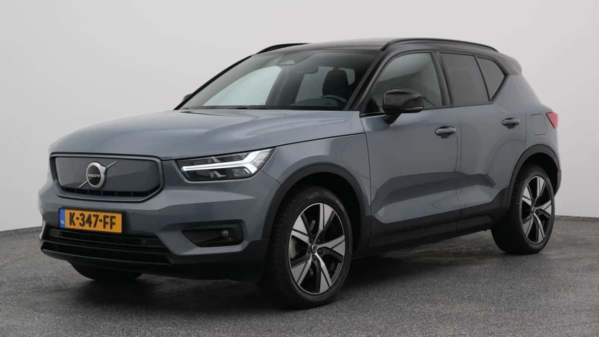 Volvo XC40 (2020) — foto 1