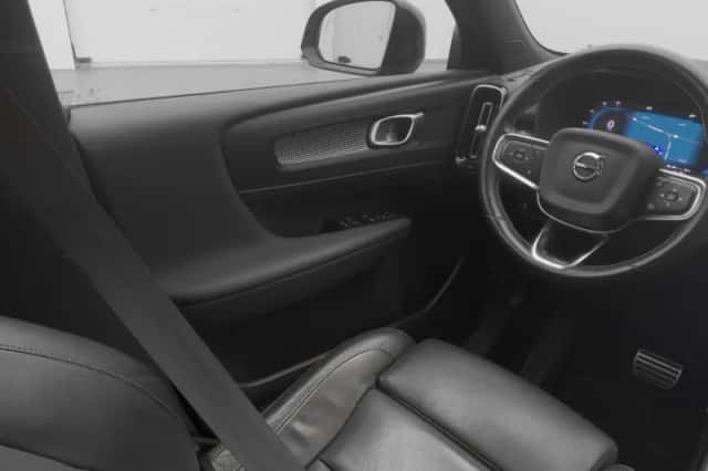 Volvo XC40 (2020) thumbnail 12