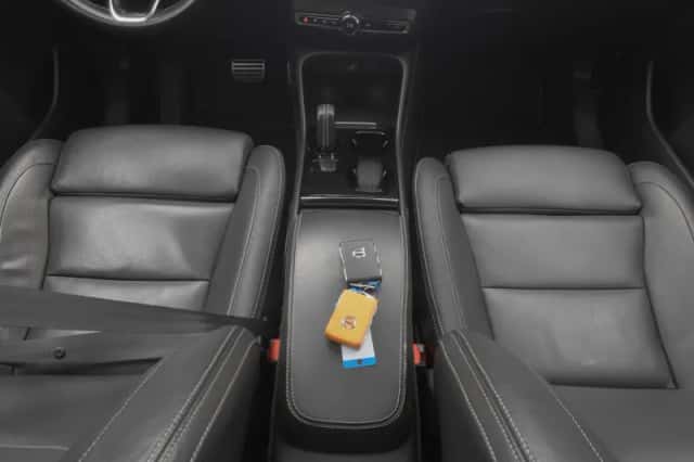 Volvo XC40 (2020) thumbnail 13