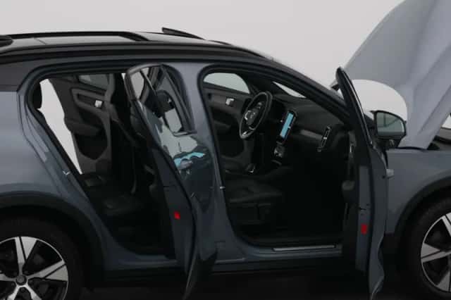 Volvo XC40 (2020) thumbnail 35