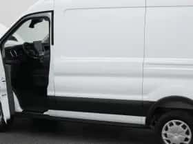 Ford E-Transit (2023) thumbnail 29