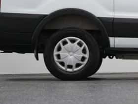 Ford E-Transit (2023) thumbnail 37