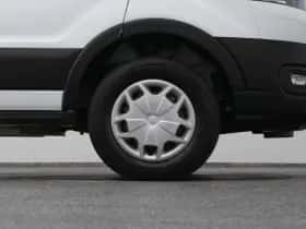 Ford E-Transit (2023) thumbnail 38