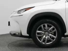 Lexus NX (2016) thumbnail 21