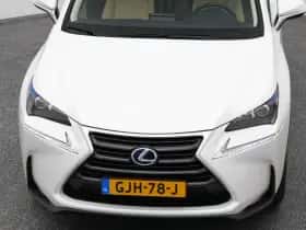 Lexus NX (2016) thumbnail 30