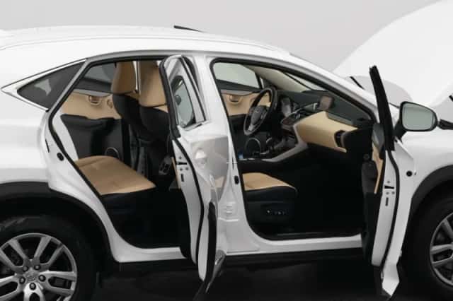 Lexus NX (2016) thumbnail 34
