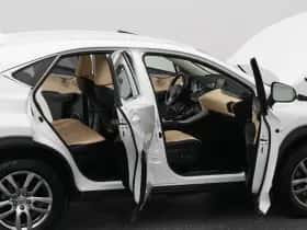 Lexus NX (2016) thumbnail 34