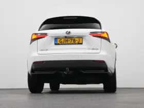 Lexus NX (2016) thumbnail 36