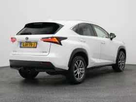 Lexus NX (2016) thumbnail 6