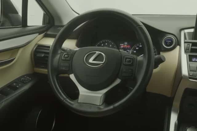 Lexus NX (2016) thumbnail 7