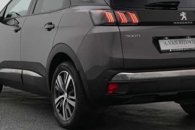 Peugeot 3008 (2021) thumbnail 18