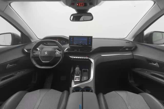 Peugeot 3008 (2021) thumbnail 3