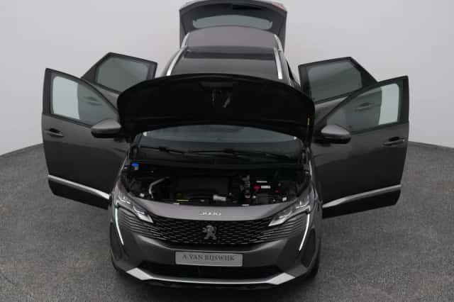 Peugeot 3008 (2021) thumbnail 27