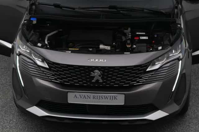Peugeot 3008 (2021) thumbnail 31