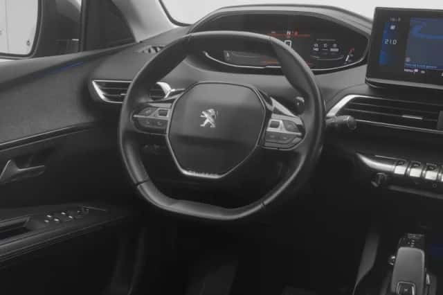 Peugeot 3008 (2021) thumbnail 7
