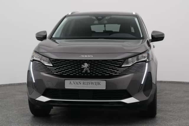 Peugeot 3008 (2021) thumbnail 9