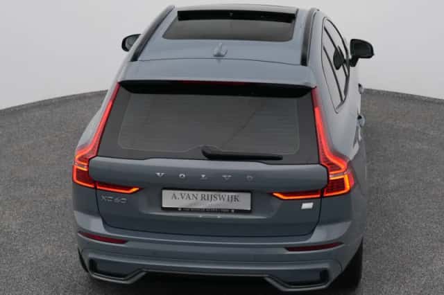 Volvo XC60 (2022) thumbnail 28