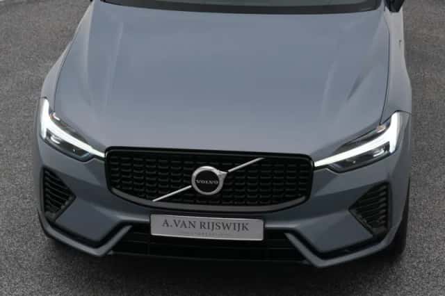 Volvo XC60 (2022) thumbnail 30