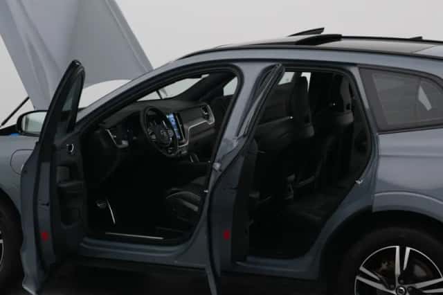 Volvo XC60 (2022) thumbnail 33