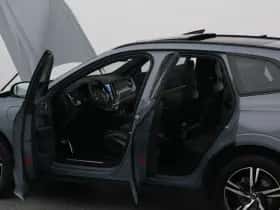 Volvo XC60 (2022) thumbnail 33
