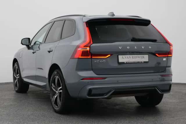 Volvo XC60 (2022) thumbnail 5