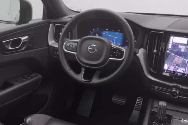 Volvo XC60 (2022) thumbnail 7