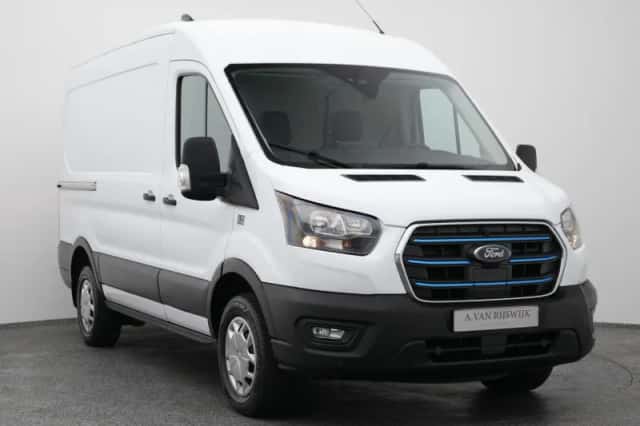 Ford E-Transit (2023) thumbnail 2