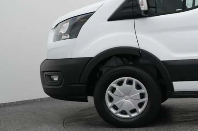 Ford E-Transit (2023) thumbnail 17