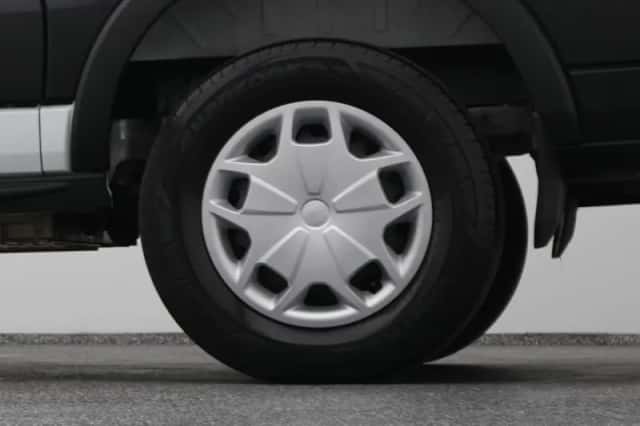 Ford E-Transit (2023) thumbnail 30