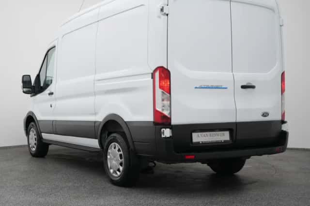 Ford E-Transit (2023) thumbnail 34