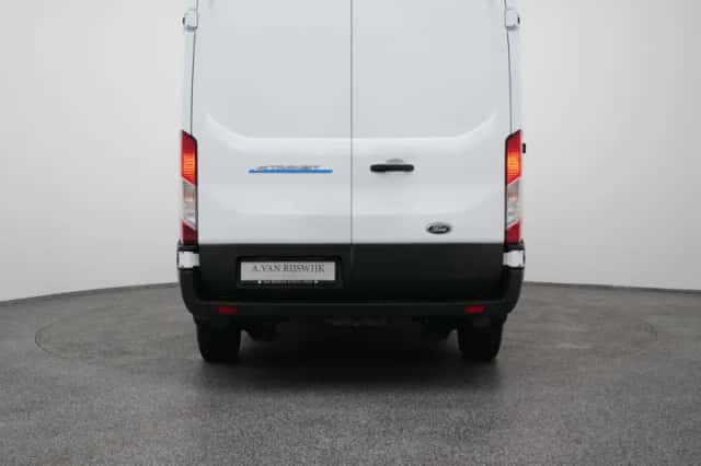 Ford E-Transit (2023) thumbnail 40