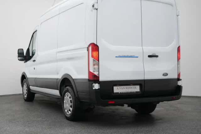 Ford E-Transit (2023) thumbnail 5