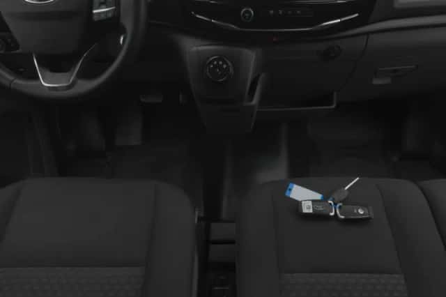 Ford E-Transit (2023) thumbnail 43