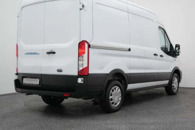 Ford E-Transit (2023) thumbnail 6